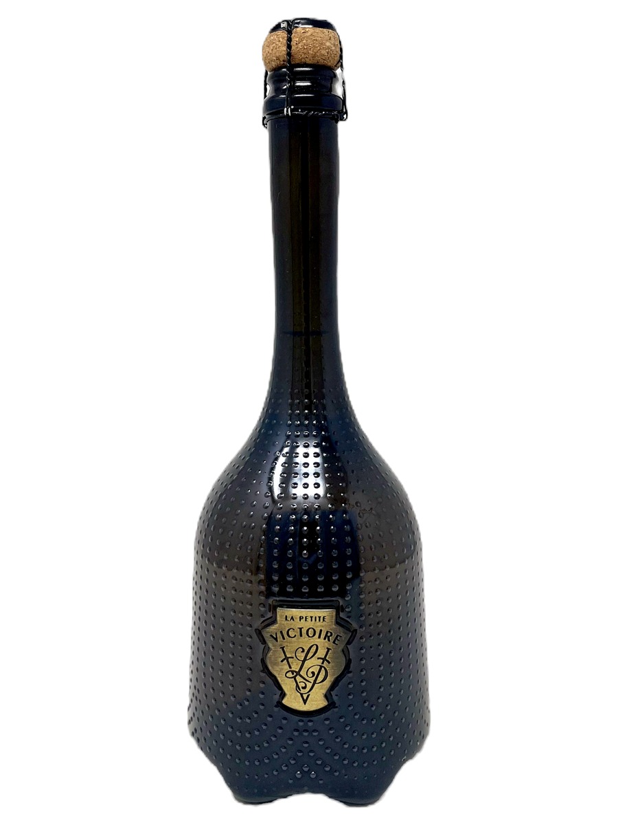 La Petite Victoire Non-Alcoholic Sparkling Brut bottle